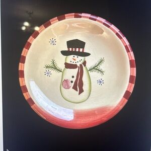 Festive Vineyard Royal SeasonsSnowman Plate with Red Accents